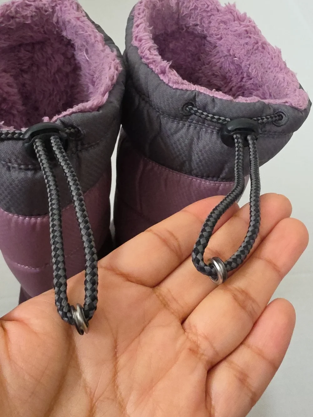 L.L. Bean Ultralight Tall Snow Boots Girl's Sz 4